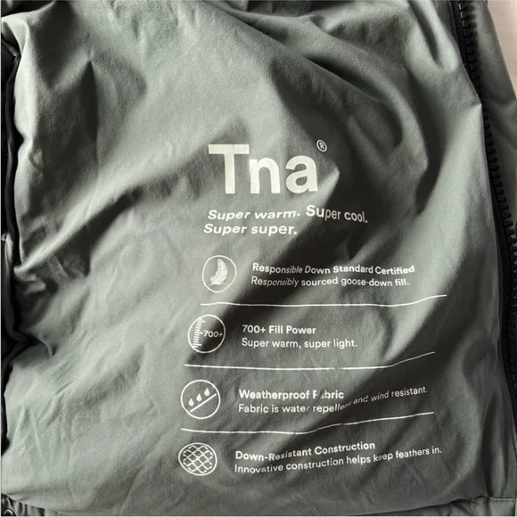 Aritzia Super Puff Vest in Dark Shadow - Picture 7 of 9